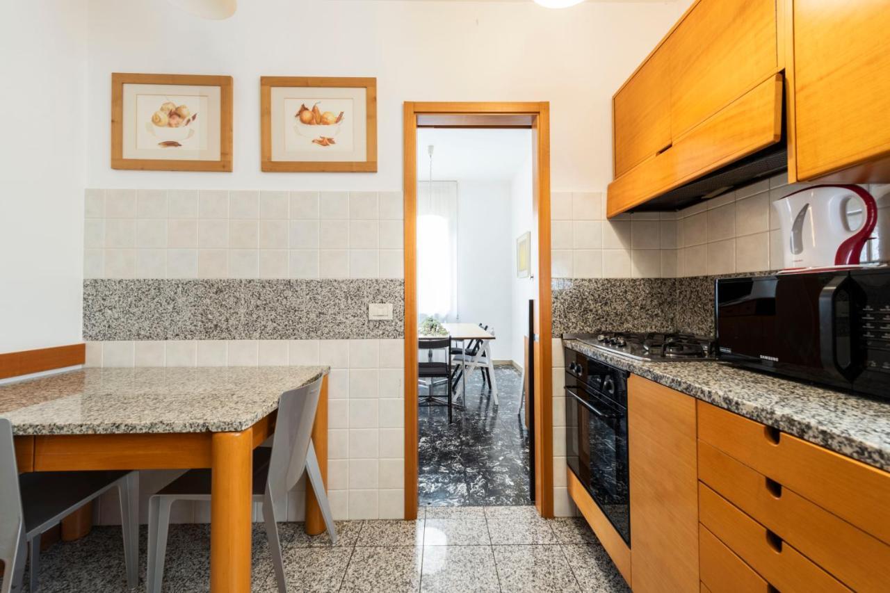 Riverview Luxury Flat เวโรนา ภายนอก รูปภาพ