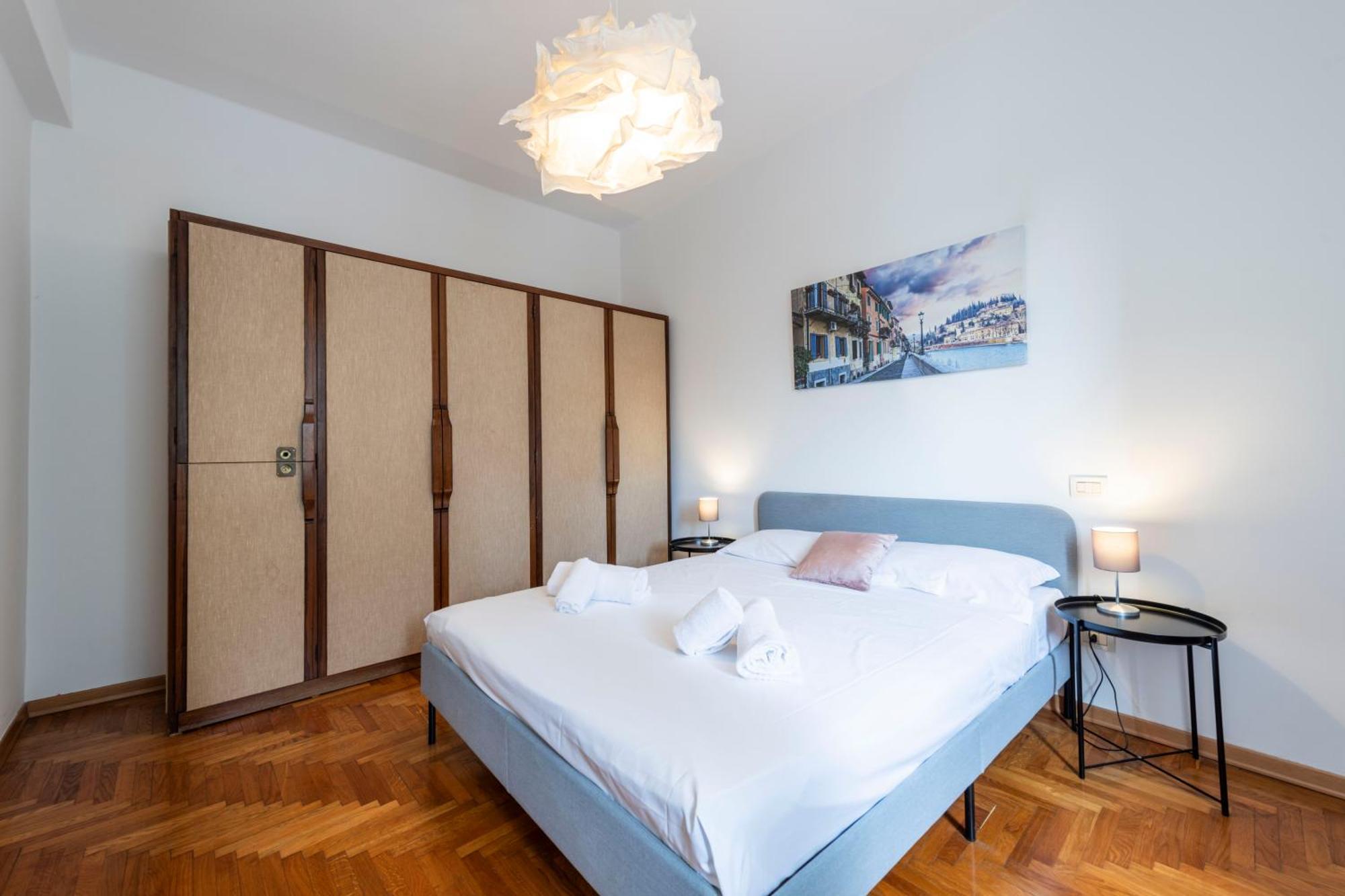 Riverview Luxury Flat เวโรนา ภายนอก รูปภาพ